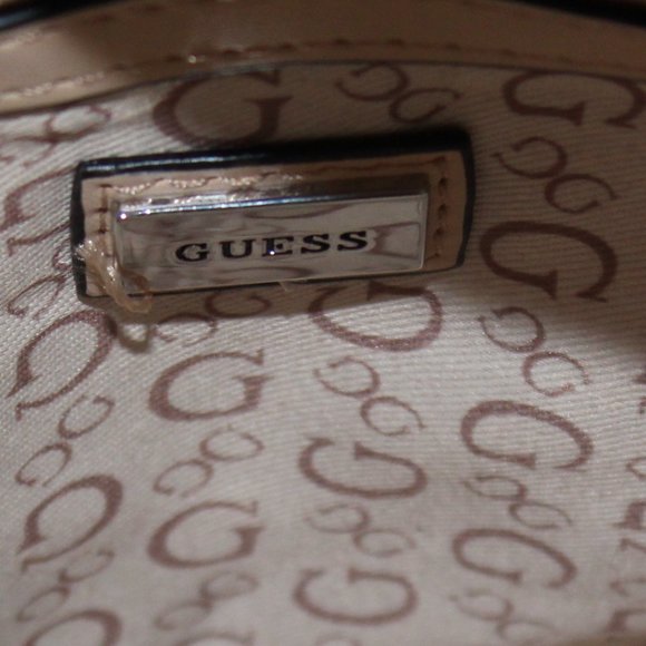 Guess Crossbody Brown Color - Picture 2 of 3